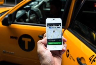 Uber câștigă lupta cu autoritățile locale din New York și devine cel mai utilizat serviciu de transport