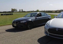 O nouă aplicaţie pentru automobilele BMW permite trişarea la cursele tip “liniuţă”