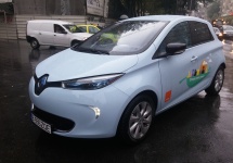 Orange România achiziționează o flotă de 4 mașini electrice Renault ZOE