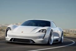 Imagini oficiale Porsche Mission E – concept