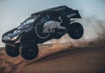 Peugeot lansează masivul vehicul pentru deşert 2008 DKR16, gata pentru Dakar Rally 2016