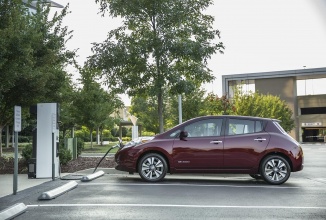 Nissan oferă acum încărcare gratuită pentru automobilele sale electrice Leaf în multiple oraşe din SUA