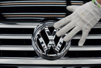 Volkswagen va oferi sume de bani celor care se simt înşelaţi după scandalul Dieselgate