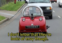 Peel Trident candidează cu mare succes la titlul de cel mai slab automobil produs vreodată… e un vehicul ucigător (Video)
