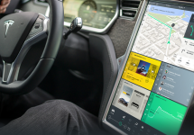Tesla va suporta mirroring pentru aplicaţiile de pe Android şi iOS pe consolele de pe automobilele sale