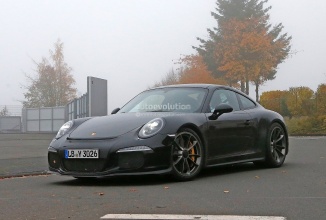 Noul Porsche 911R ar putea debuta oficial în cadrul târgului auto din Geneva ce are loc în martie