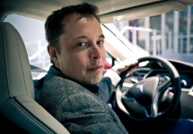 Automobilele Tesla ar putea să ruleze autonome pe tot teritoriul SUA în 2018, conform lui Elon Musk