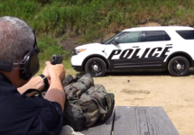 Maşinile de poliţie Ford Interceptor primesc acum dotări anti-glonţ, care pot opri şi cartuşele de shotgun (Video)