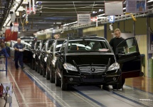Daimler ar urma să producă automobile Mercedes la Sebeş, cumpără terenuri în jurul fabricii STC