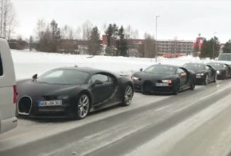 4 modele Bugatti Chiron surprinse într-un convoi ce valorează cât un jucător bunicel de fotbal