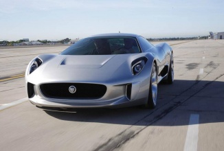 Şeful de design de la Jaguar e convins că alimentarea electrică va reinventa automobilele