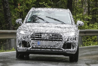 Audi Q5 Ediţia 2018 apare în fotografii spion în Europa, pare un Q7 mai mic