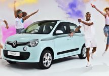 Renault Twingo într-o ediţie specială; Mica maşină împrăştie culoare în rândul tineretului