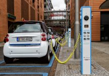 Ministerul Mediului prezintă un plan de dezvoltare a unei rețele de prize pentru automobilele electrice în România