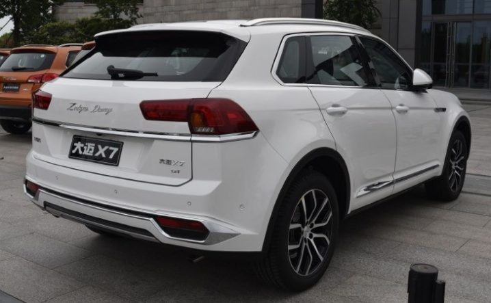 2016-volkswagen-tiguan-cloned-by-same-company-that-copied-the-porsche-macan_2