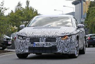 Poze spion cu Volkswagen CC 2018; Viitorul sedan este comparat cu un Ford Focus RS