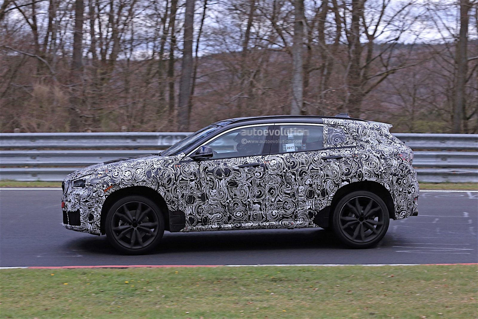 2018-bmw-x2-prototype-spied-on-the-nrburgring_3