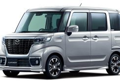 Dubiţe noi şi inedite debutează în Japonia: Mazda Flair Wagon şi Flair Wagon Custom Style